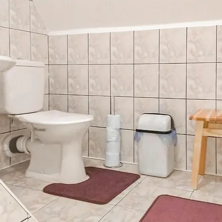 Stunning In With Kitchen * روفي